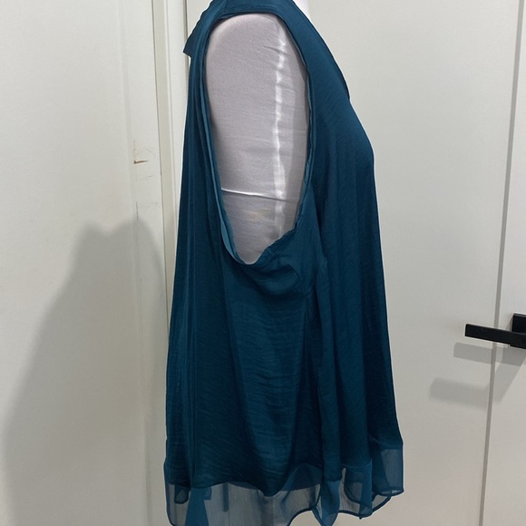 NWT Plus Size Simply Vera Vera Wang Handkerchief Tank | Size 3X - Picture 6 of 10